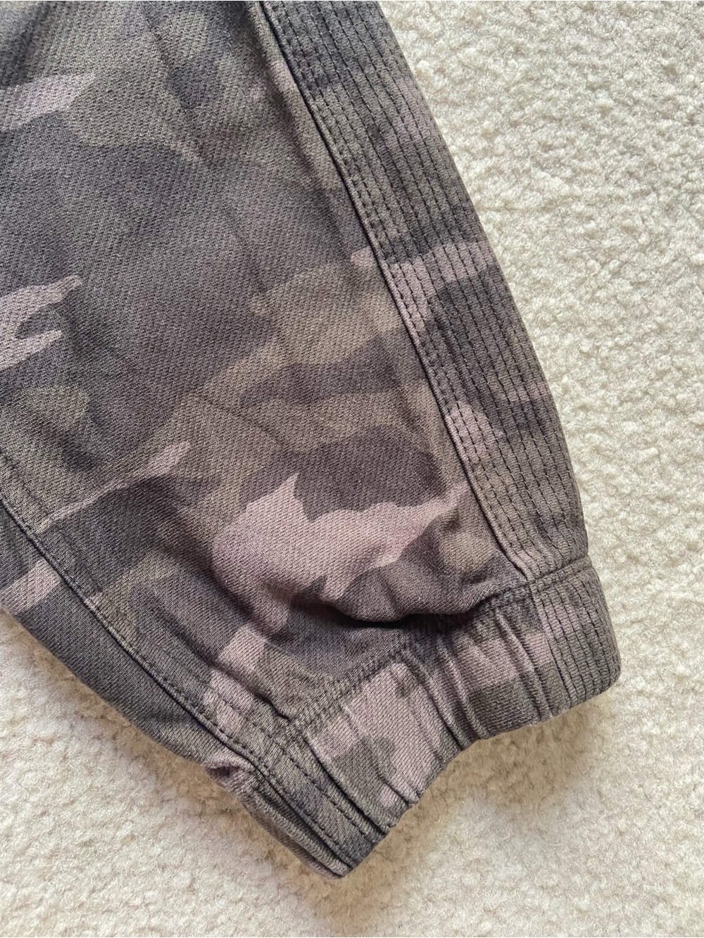ATHLETA Camo Farallon Jogger Pant - Gray & Taupe Camo size 2